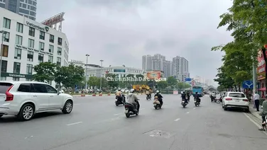 Bán nhà hơn 15 năm chưa sửa. Ồn ào phức tạp. 4.5 tỷ