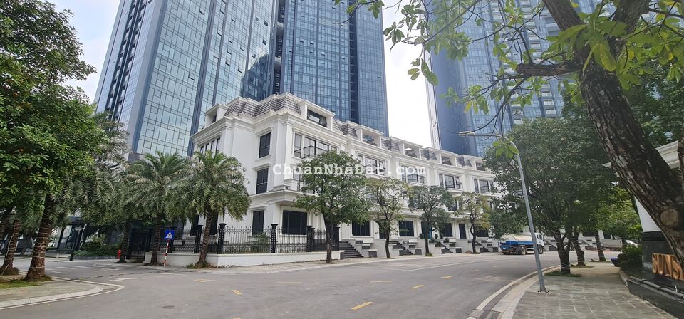 Chính chủ bán suất ngoại giao biệt thự shopvilla Sunshine City đẹp nhất toàn khu
