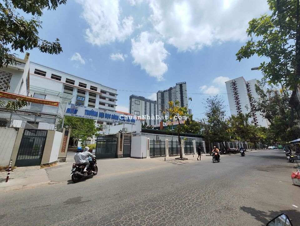 Bán nhà MT Cao Lỗ P4, Quận 8, 4x14, 4Lầu, 4PN Tây Bắc giá chỉ 14 tỷ TL