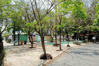 Bán lô góc 2 mặt tiền đường hẻm 47 Trường Lưu, chợ Long Trường, đối diện công viên rất đẹp