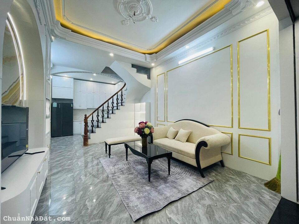 Bán nhà Tây Sơn, Ô TÔ, DT 52m2 *6T, MT 4,4 m, giá 8 tỷ, Lh: 0984417892      