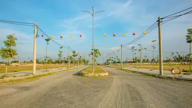 Vợ Chồng Ly Hôn Cần Bán Gấp Lô Đất Đường 27m Dũng Sĩ Điện Ngọc, Giá 952 Triệu Bán Nhanh Trong Tuần.