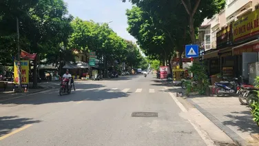 CHO THUÊ NHÀ 5 TẦNG MẶT PHỐ PHÚ LA, 90M GIÁ 30 TRIỆU,KINH DOANH ĐỈNH.