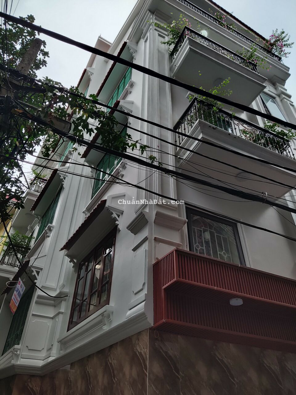 Bán nhà phân lô ngõ 2 Giảng Võ ngõ Ba Đình dt 80m2 x 5 t mt 8 m lô góc ô tô 24/24 giá 24 tỷ