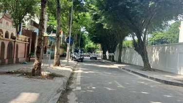 Bán gấp nhà mặt phố Đội Nhân, Ba Đình 50m², xây 9 tầng, thang máy đường rộng 6 m giá 19,99 tỷ