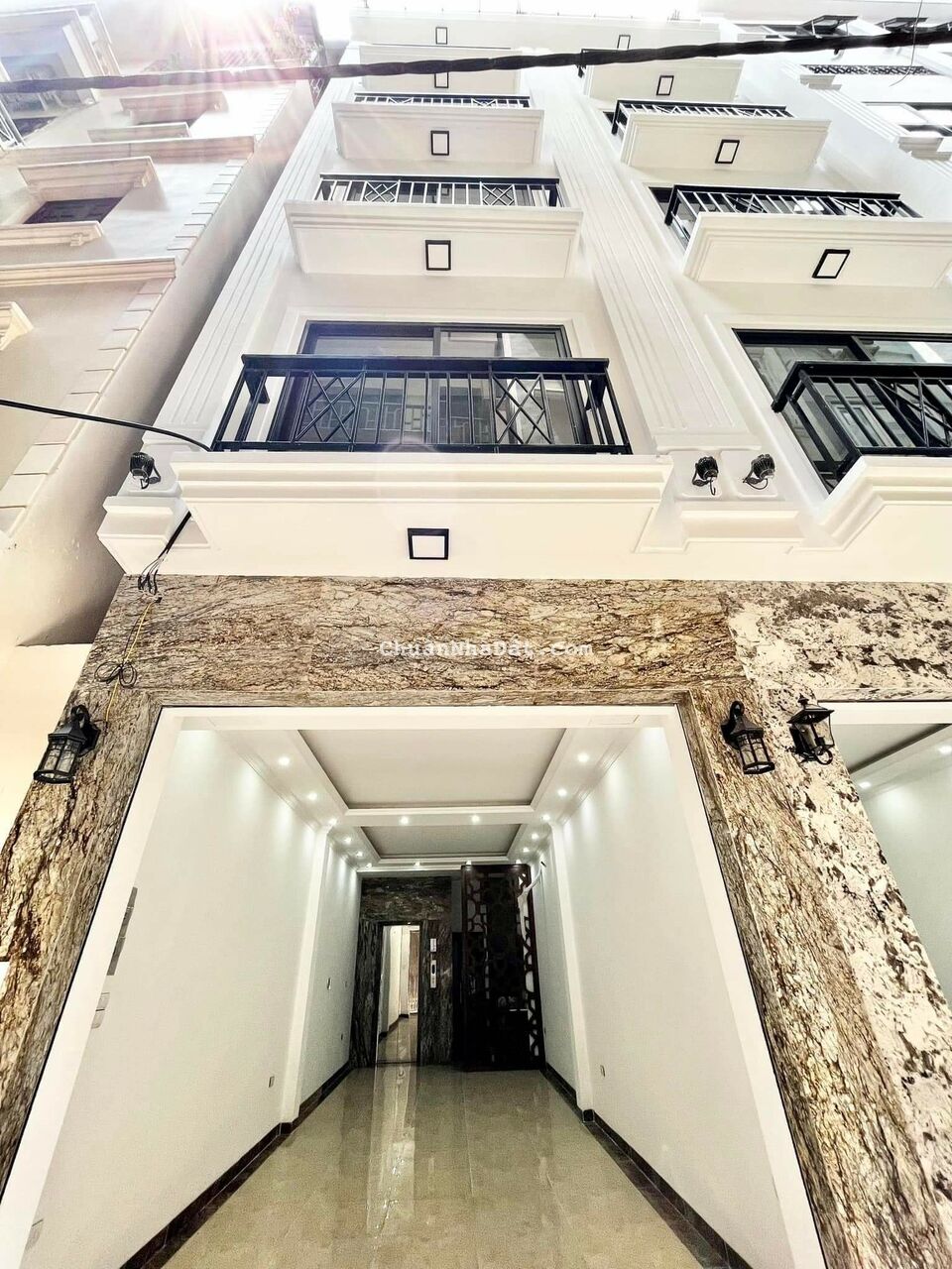 Bán nhà chia lô ngõ phố 173 Hoàng Hoa Thám, 209 Đội Cấn 35m2 x 6 t mới thang máy 4,55 tỷ