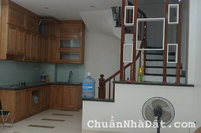 Bán nhà phố Phú Diễn, Vũ Đạo An, Quận Bắc Từ Liêm dt 35 m2 x 5 t mới tinh giá 4,4 tỷ