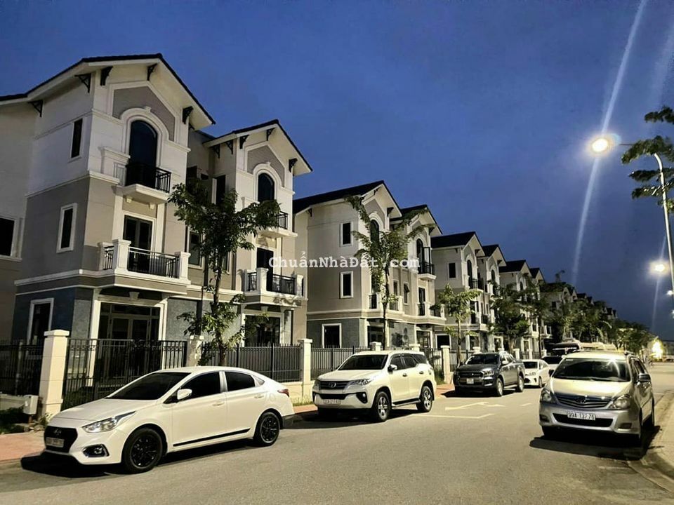 Biệt thự cạnh Ninh Hiệp giá tốt siêu sang chỉ từ 42tr/m