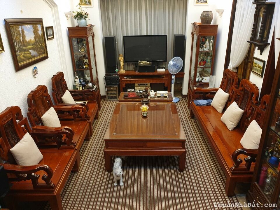 Hiếm lắm, bán nhà phố Tô Hiệu, ngõ nông, nhà đẹp,  42,5m2, 4,65tỷ