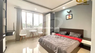 Cho thuê phòng có cửa sổ lớn view sông thoáng gần UFM tại Lý Phục Man quận 7