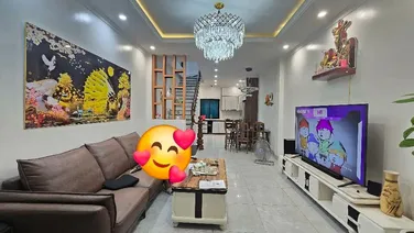 Bán Nhà Kim Giang - THANH XUÂN - Ô TÔ ĐỖ GẦN NHÀ - CẠNH HỒ - SÂN CHƠI – DT:42M Nhỉnh 5 Tỷ