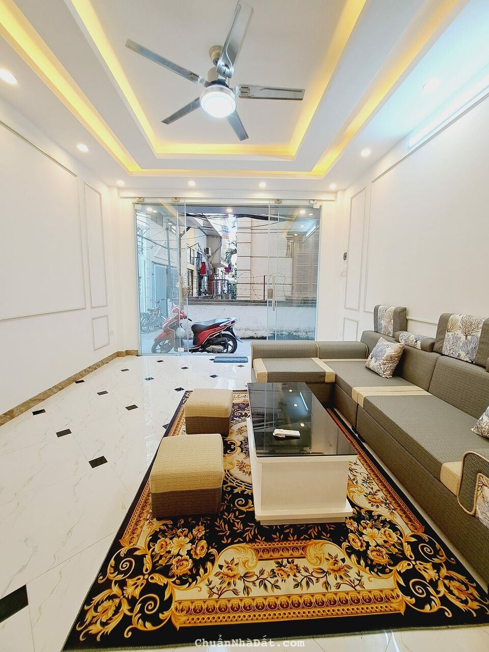 Bán nhà Kim Giang,Thanh Xuân,34M, OTO, LÔ GÓC, Nhỉnh 3,5 Tỷ