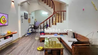 SIÊU PHẨM PHỐ THẠCH BÀN – OTO ĐỖ CỬA NHÀ – VỊ TRÍ TRUNG TÂM SẦM UẤT – GẦN CHỢ THẠCH BÀN