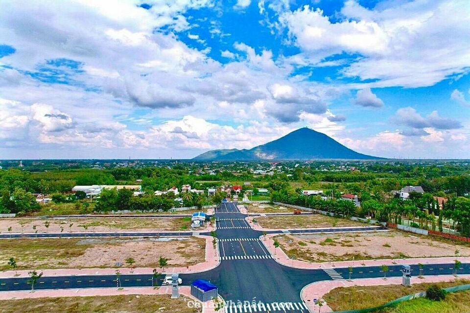 Đất vị trí đẹp giá rẻ trung tâm Tây Ninh