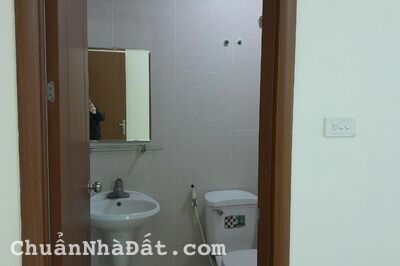 Cần bán 65m2, 2pn, 2wc, Dự án A14 Nam Trung Yên mới nhận bàn giao, Lh 0975 970 420