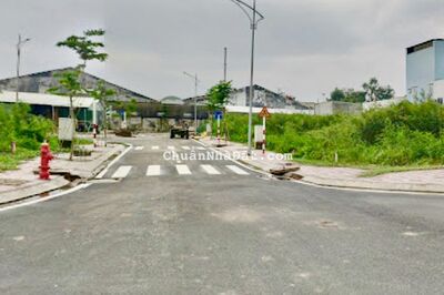 Bán rẻ nền đất MT Nguyễn Thị Sóc,Hóc Môn giá 1,9tỷ,DT 80m2,SHR,thổ cư 100%,dân cư đông đúc,ngay chợ