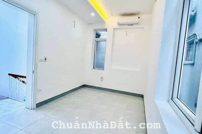 Bán Nhà Phố Tôn Đức Thắng, Đống Đa  86m2 3T MT5m 19 tỷ 0979312111