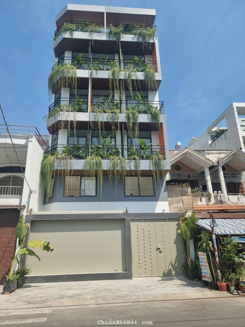 Cần tiền gấp cần Chuyển Nhượng Tòa nhà CHDV 7 Tầng Mặt Tiền đường số 10 KDC Lý Phục Man, Q7