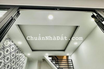 Bán nhà mới đẹp đường Bạch Đằng, P15, DT 3x6m. 3 lầu, 3PN, 2WC, Giá 2.6 tỷ TL