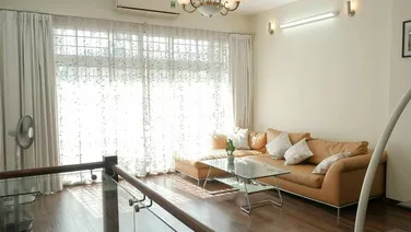 Bán nhà mặt phố tại Đường Nước Phần Lan, Tây Hồ, Hà Nội diện tích 43m2 giá 12.2 Tỷ