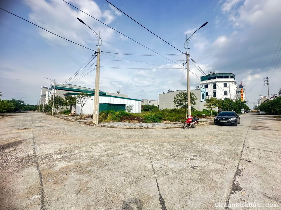 Bán đất đấu giá băng 3 Tôn Đức Thắng, Thiện Kế, Bình Xuyên, Vĩnh Phúc. Lh: 0986934038