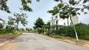 Bán 300m2 đất biệt thự tại khu đô thị Nam Vĩnh Yên, Khai Quang, Vĩnh Yên, Vĩnh Phúc. Lh: 0986934038