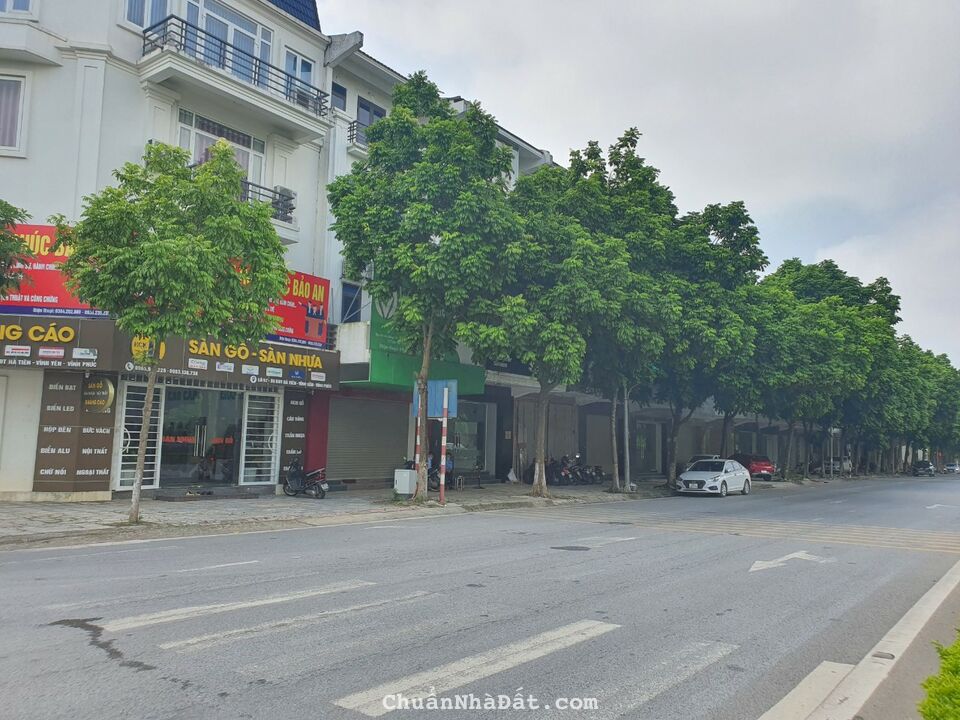 Bán nhà mặt phố Chùa Hà, Định Trung, Vĩnh Yên, Vĩnh Phúc. Lh: 0986934038