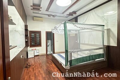 Cho thuê nhà 3 tầng trong khu đô thị Chùa Hà Tiên, Vĩnh Yên, Vĩnh Phúc. Lh: 0986934038