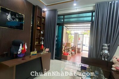 Cho thuê nhà trong khu dân cư Tỉnh Ủy, Đồng Tâm, Vĩnh Yên, Vĩnh Phúc. Lh: 0986934038