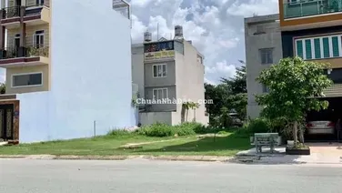 Cần Bán Lô Đất (5x20)100m2,KDC Chợ Bình Điền,Quận 8.SHR Ngân Hàng Cho Vây 70% Giá 2TY3