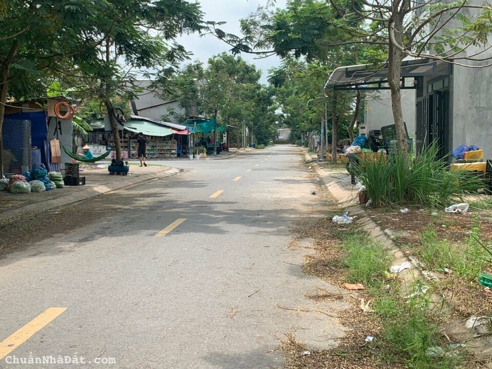 Đất đường số 12m, 10m*28m, 280 m2, 4,9 tỷ.