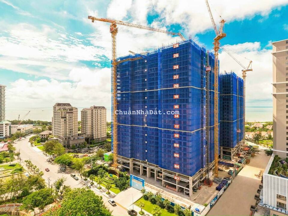 Bán Căn Hộ View Biển Tầng Cao Giá Tốt Nhất Khu Vực. LH: 0702636637 