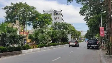 Bán nhà mặt phố Lạc Long Quân 360m2 MT 22m 2 tầng vị trí đẹp gần TTTM Lotte giá 480tr/m