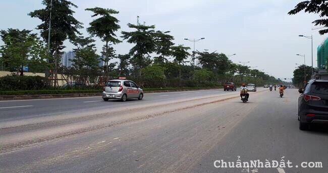 Bán hai mảnh đất Võ Chí Công, Tây Hồ, 240m2 và 590m2, đường rộng 11m. Vị trí đẹp, giá tốt