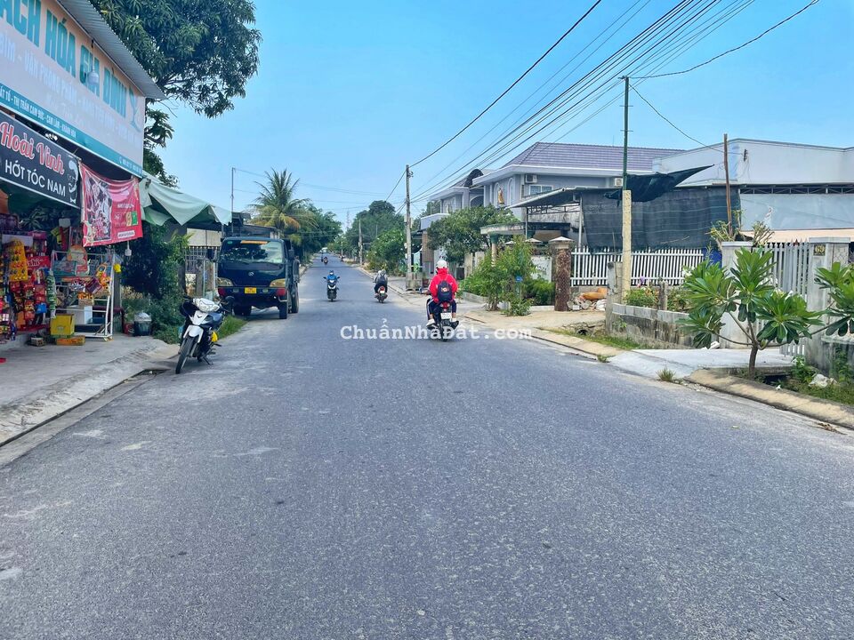 Bán đất thổ cư Nghĩa Trung Cam Đức đường Ngô Tất Tố 302 m2 giá 500 triệu/mét ngang