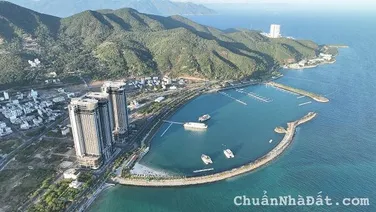 Bán đất khu biệt thự lấn biển Nha Trang ngay bến du thuyền Ana Marina 379m2 giá 90 triệu/m2