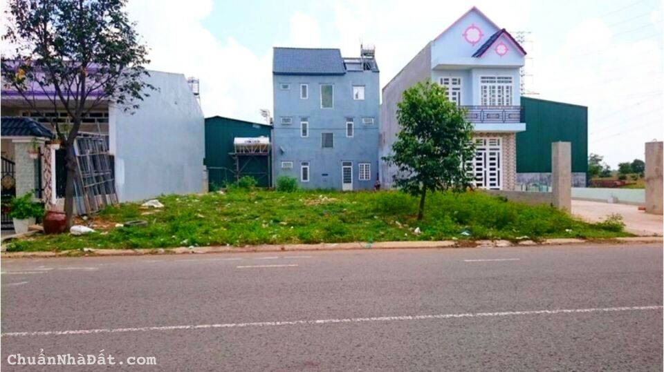 VỀ BẾN TRE ĐỊNH CƯ SANG GẤP ĐẤT VÀ TRỌ Ở BÌNH DƯƠNG. GIÁ 1TY140TR .THU NHẬP 30TR/THÁNG.