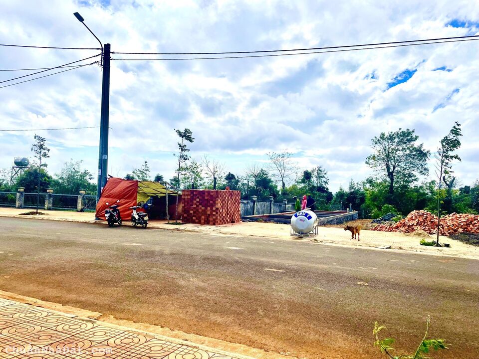 Cơ hội ĐẦU TƯ - Đất nền TT Krông Pắk- Ngay Chợ KM19  chỉ với 880 triệu/nền .