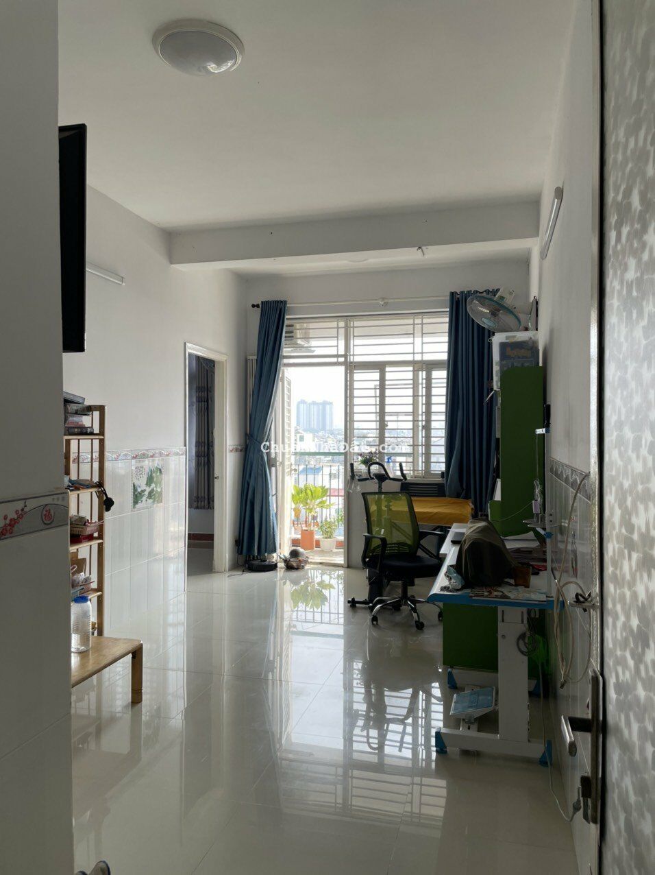 Bán chung cư 312 Lạc Long Quân Quận 11 Sổ hồng rồi 2PN 2WC , Gần đầm sen 