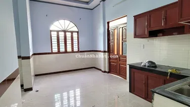 Bán Nhà 1 trệt 1 lầu Góc 2MT, Chỉ 2,5 tỷ Thương Lượng, đường 6m