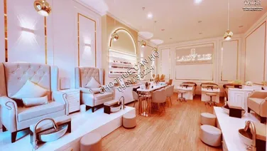 Sang Nhượng Tiệm LadyLiz Nail Studio tại Shophouse Sunshine City