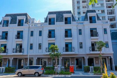  Bán nhà mặt phố AMELIE VILLA Phú Mỹ Hưng, giá 11,5 tỷ.