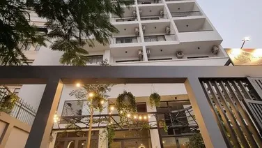 Cho thuê MBKD mặt tiền đường Quốc Hương, P. Thảo Điền, Quận 2. Giá thuê 60 tr/th thương lượng