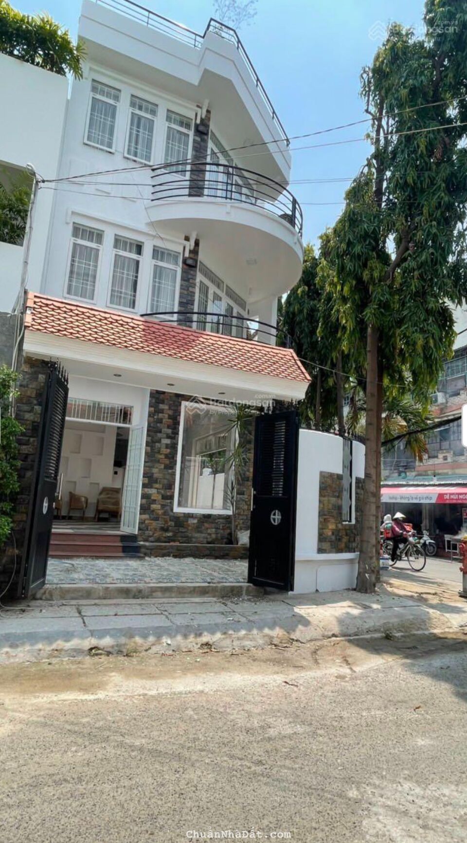 Cho thuê MBKD 7x20m khu Quốc Hương, Xuân Thủy, P. Thảo Điền, Quận 2. Giá 30 tr/th