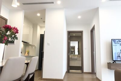 Cho thuê căn hộ chung cư Vinhome Skylake Phạm Hùng diện tích 70m 2 phòng ngủ full nội thất 