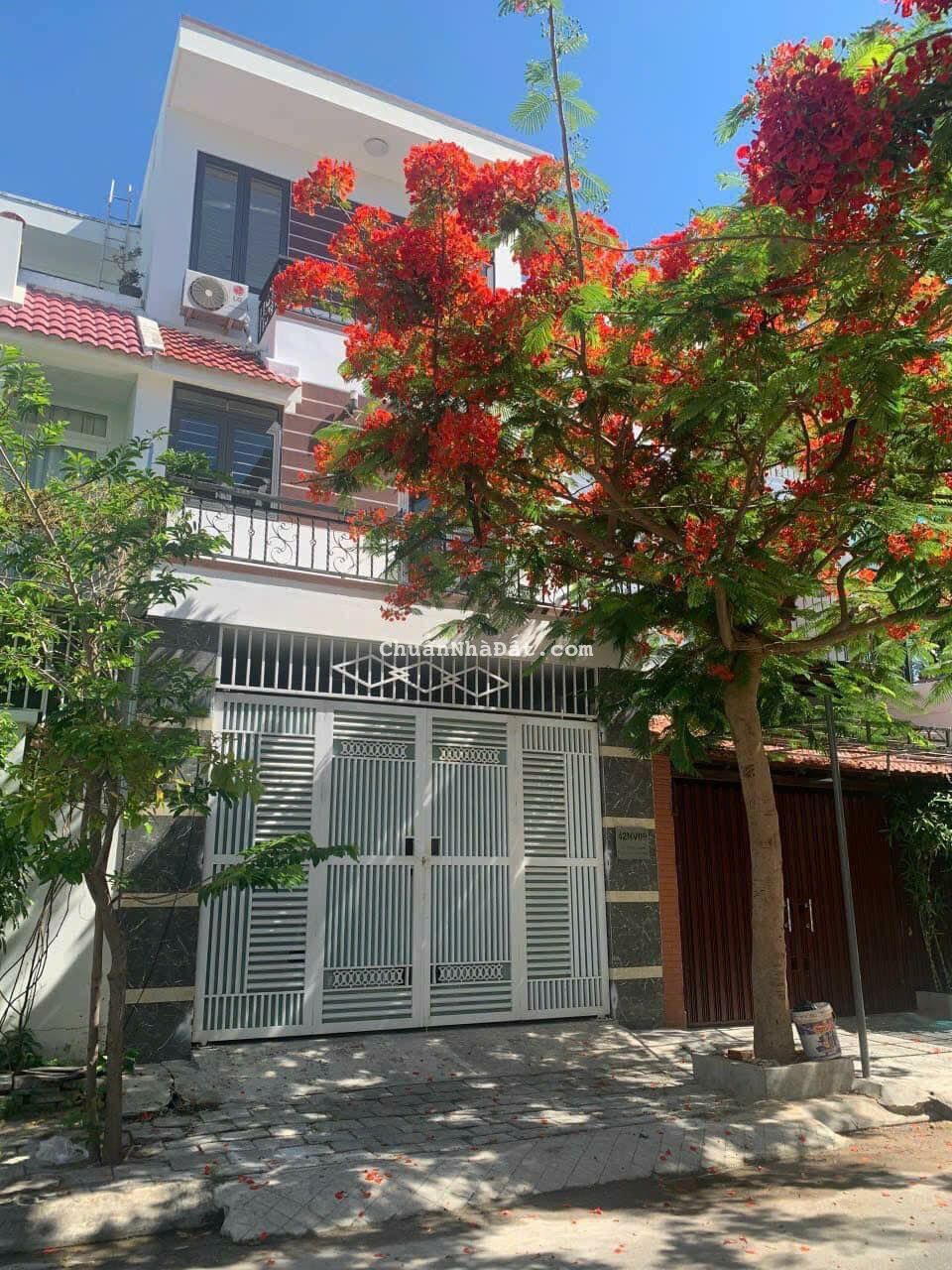 BÁN NHÀ  3 TẦNG MẶT TIỀN KINH DOANH KĐT PHƯỚC LONG, TP NHA TRANG