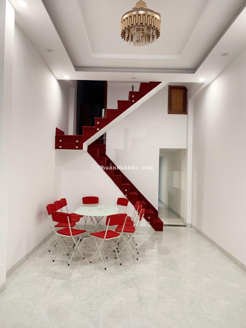 BÁN NHÀ ĐẸP 2 TẦNG MẶT TIỀN KINH DOANH ĐƯỜNG NGUYỄN CHÍCH PHƯỜNG VĨNH HOÀ GIÁ 3ty9 ( TL)