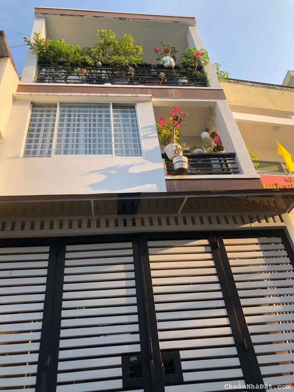 Cần bán nhà đẹp hẻm oto Quốc Tuấn .P. phước Tân . Tp Nha Trang 