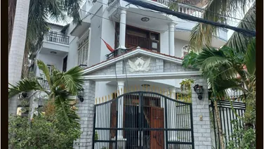 Top nhà đẹp góc 2 mặt tiền 6 x 24m KDC Bình Hưng TP.HCM