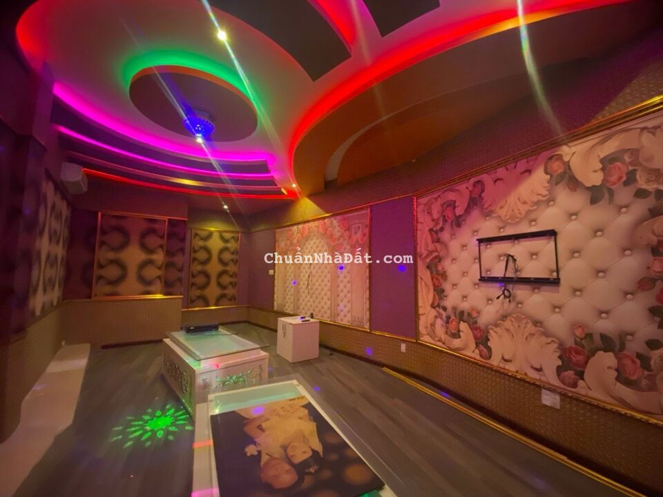 Cho thuê tòa nhà làm văn phòng cty 20x30m.Đúc 4 tấm mặt tiền Hiệp Thành,cách Nguyễn Ảnh Thủ 50m